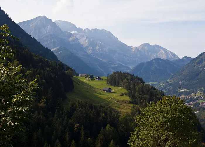 Le De Lara Шале Валь-Д'илье